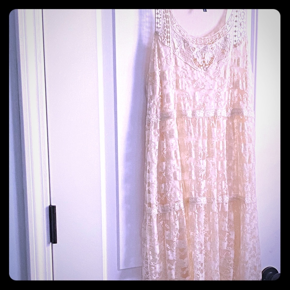 Wallflower size large lace ivory NWOT maxi dress